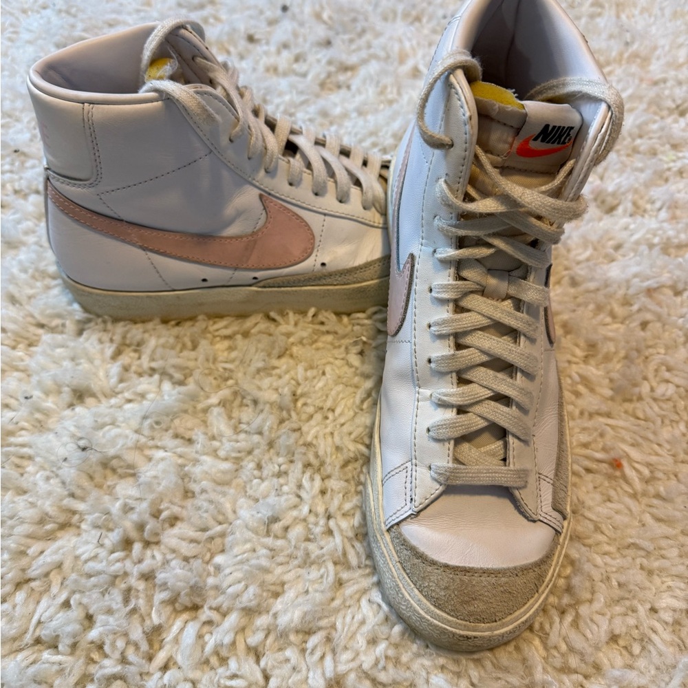 Nike Women's Blazers High-Top Sneakers - White and Light Pink